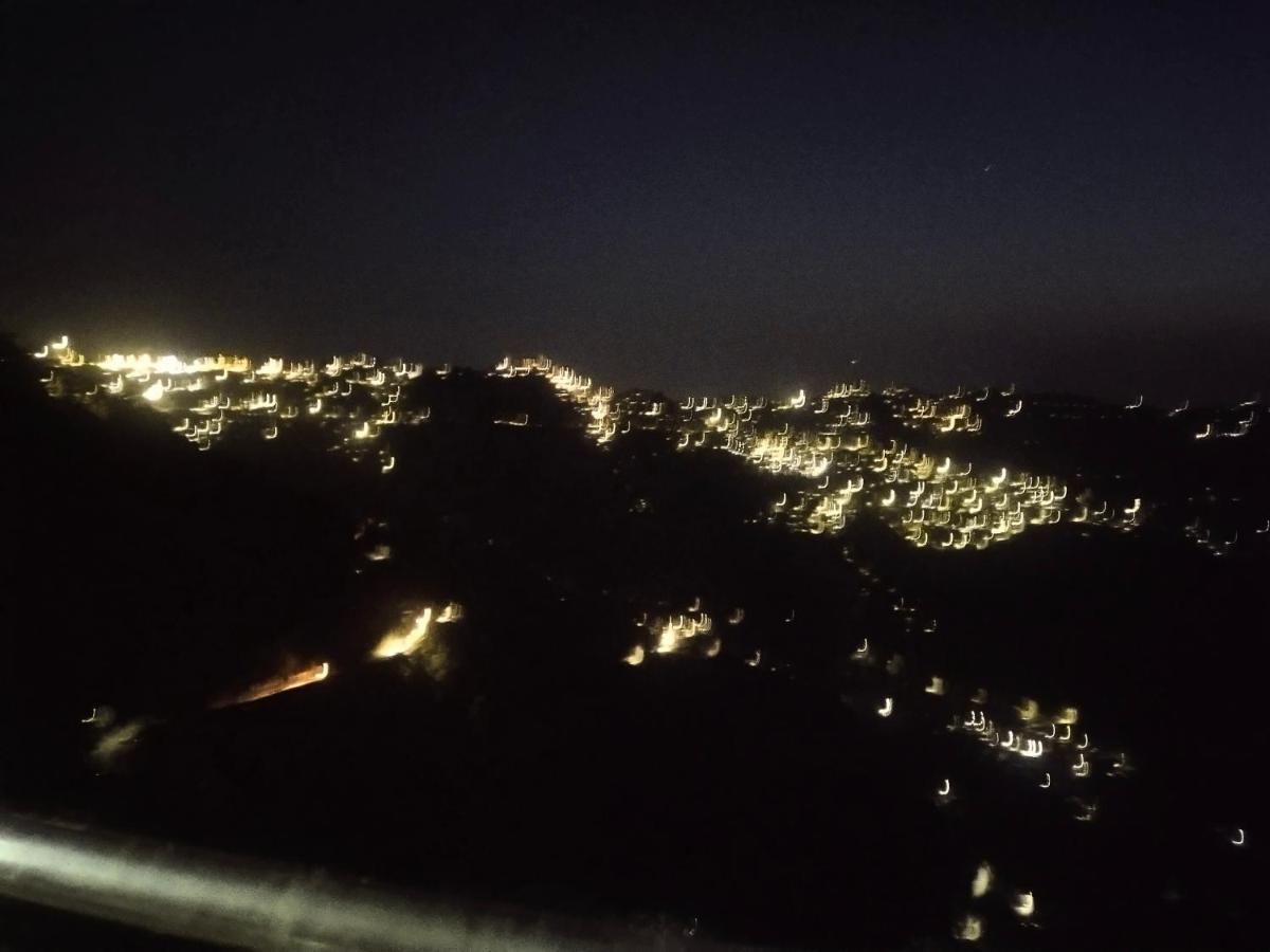 Dhanlaxmi Apartments Shimla Dış mekan fotoğraf