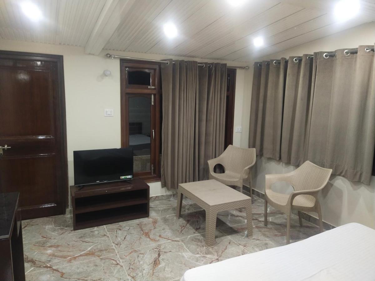 Dhanlaxmi Apartments Shimla Dış mekan fotoğraf