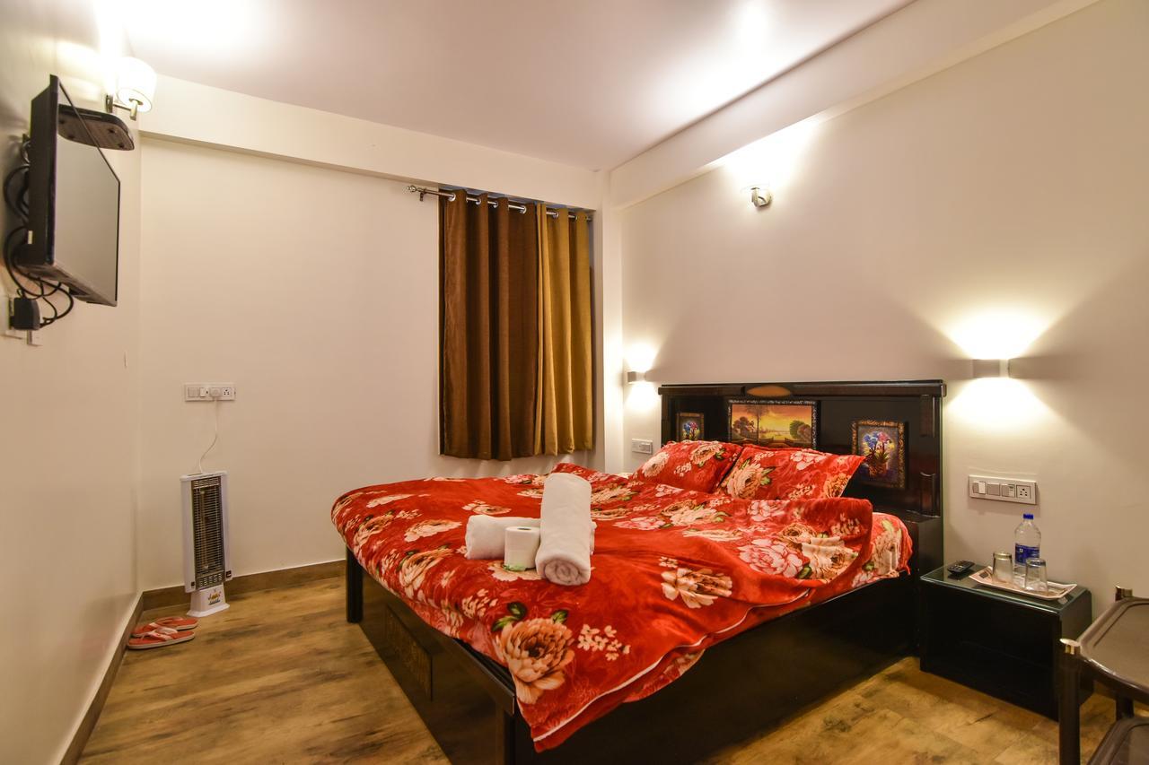 Dhanlaxmi Apartments Shimla Dış mekan fotoğraf