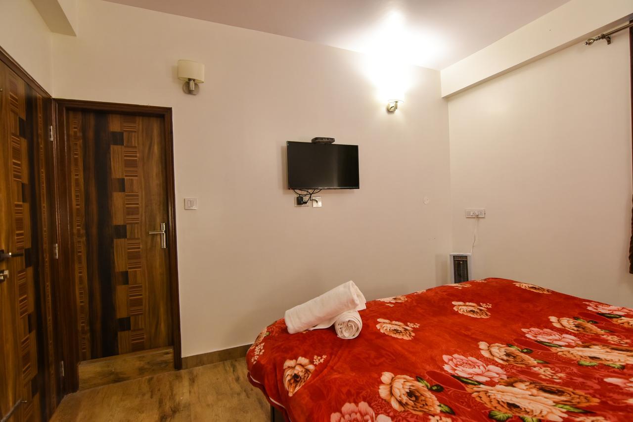Dhanlaxmi Apartments Shimla Dış mekan fotoğraf