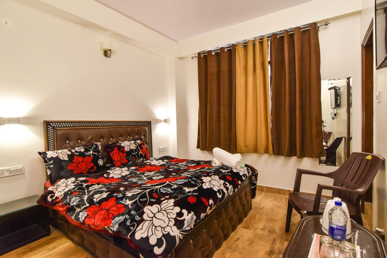 Dhanlaxmi Apartments Shimla Dış mekan fotoğraf
